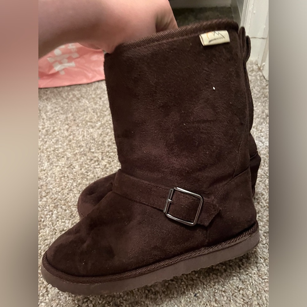 Brown boots